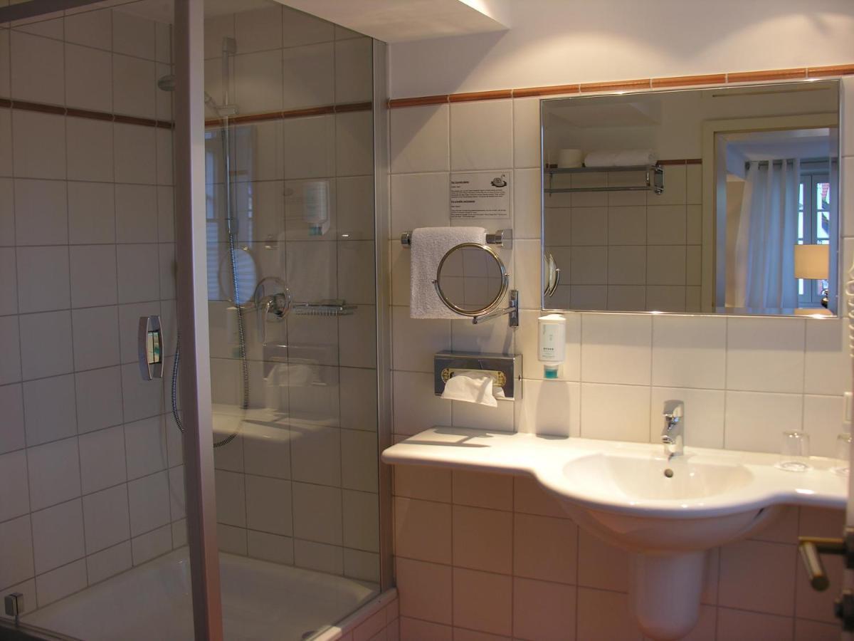 Hotel am Doktorplatz Rheda-Wiedenbrück Zimmer foto